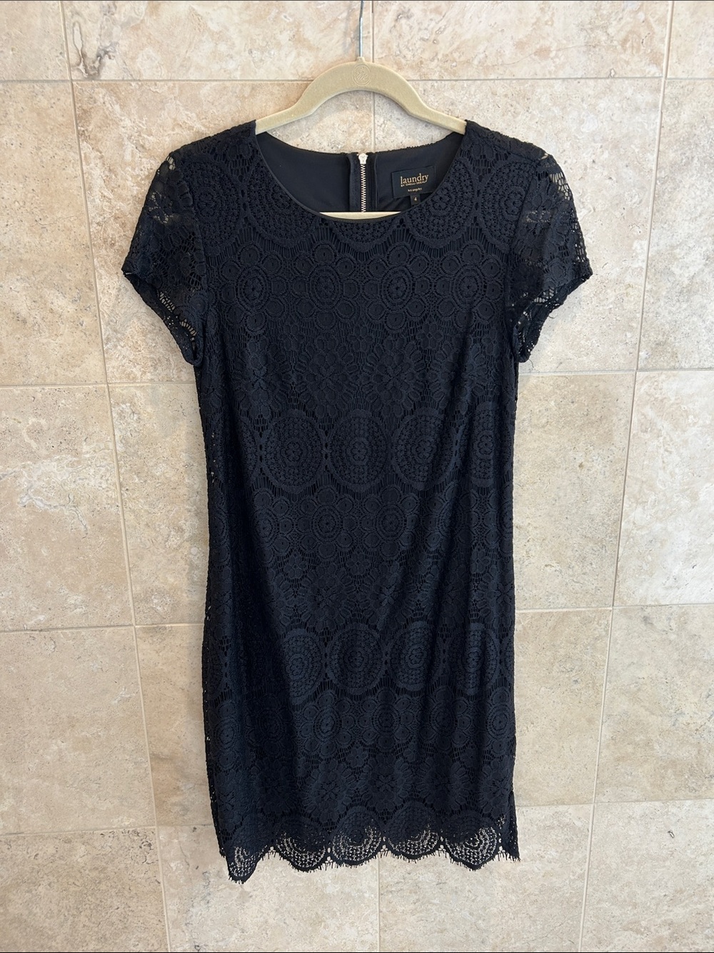 Laundry By Shelli Segal Black Lace Short-Sleeve Shift Dress